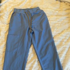Ciel blue Fabletics scrub pants Ion style, cargo style similar to Yola
